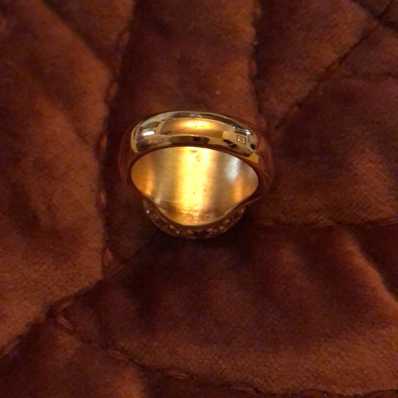 Ring - Picture 3 of 5